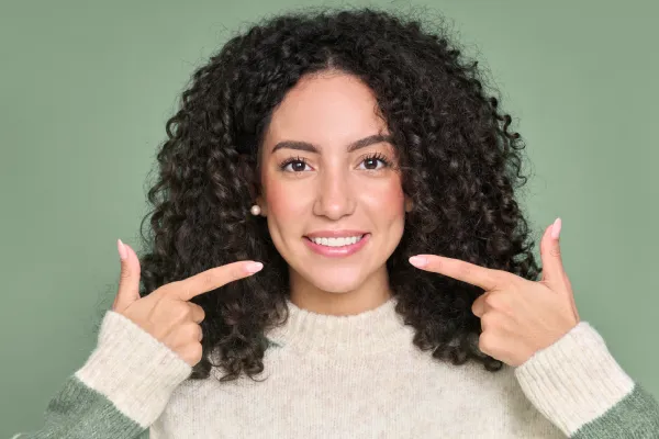 Differences: Emergency Dentist and Cosmetic Dentist | Stuart